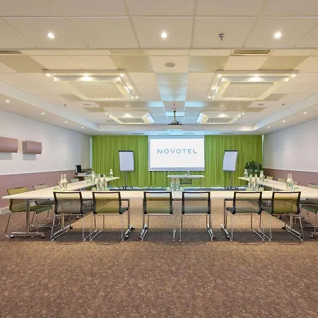 Hotel Novotel Expo 4*
