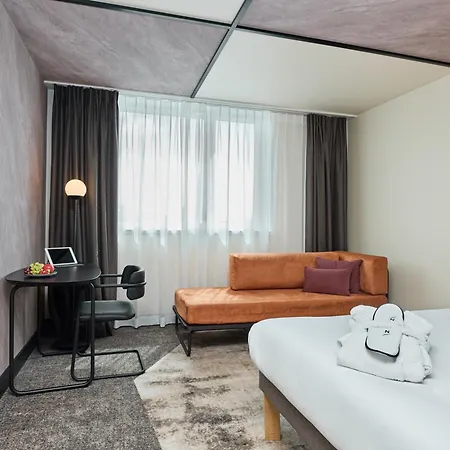 Novotel Expo 4*