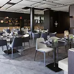 Novotel Expo 酒店 4*