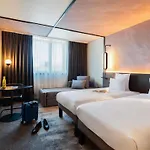 Novotel Expo 4*