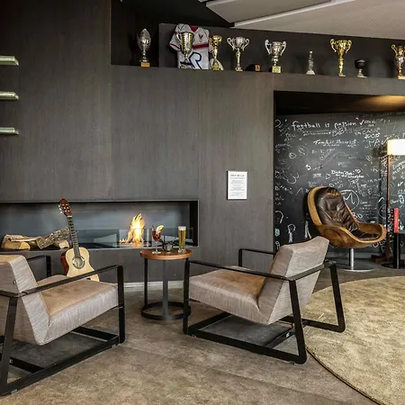 Hotel Novotel Expo 4*