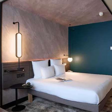 Szálloda Novotel Expo 4*