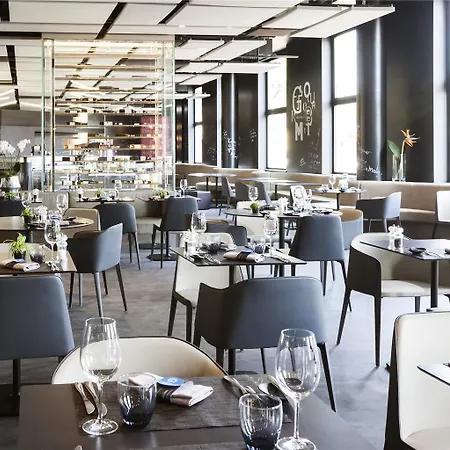 ホテル Novotel Expo ベルン