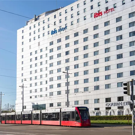 Novotel Expo Hotel