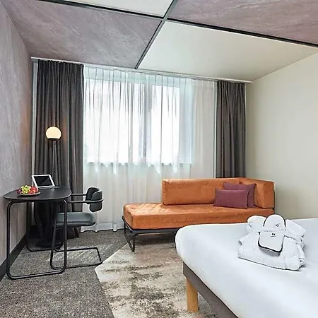 Novotel Expo Hotel 4*