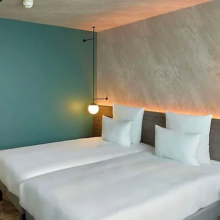 Novotel Expo Hotel
