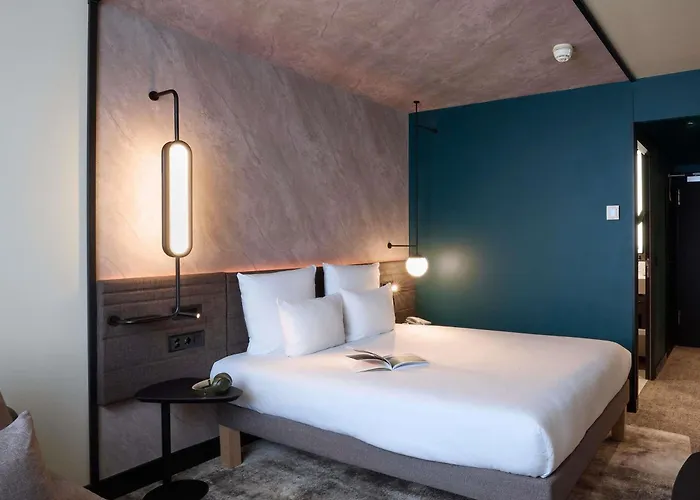 Hotel Novotel Expo 4*