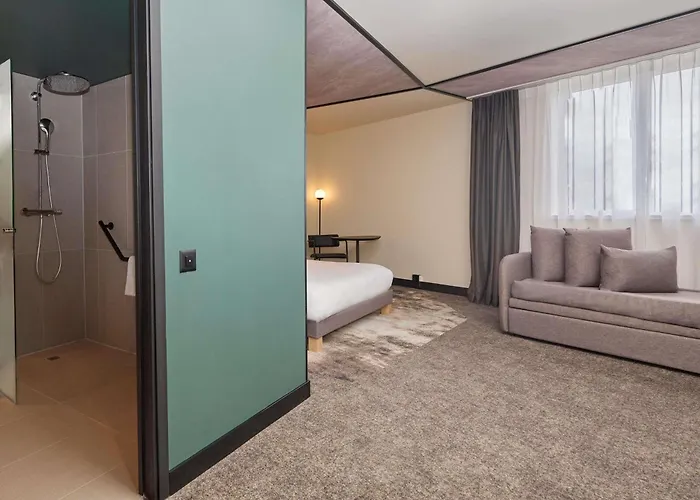 Novotel Expo Szálloda