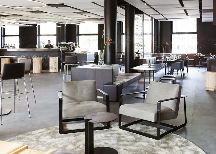 Szálloda Novotel Expo 4*