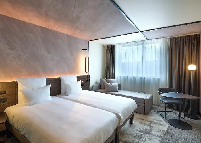Novotel Expo Szálloda 4*