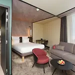 Novotel Expo 4*