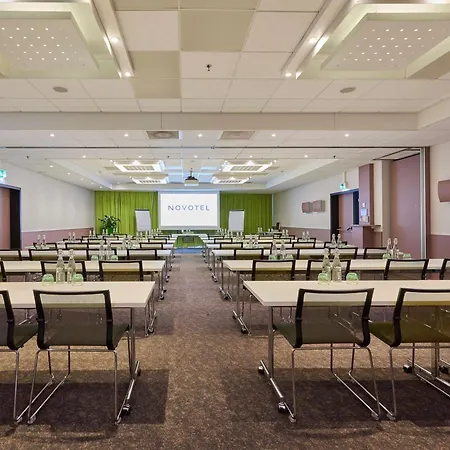 Szálloda Novotel Expo 4*