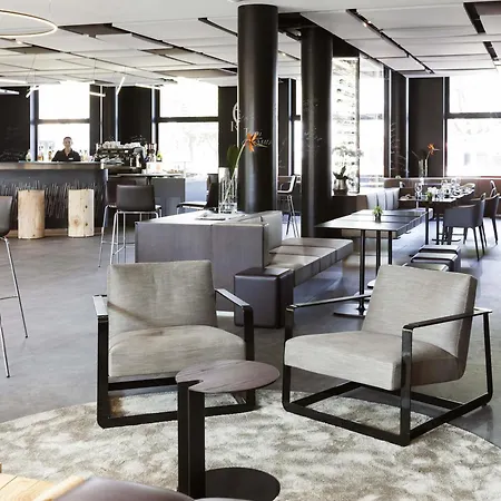 Hotel Novotel Expo 4*